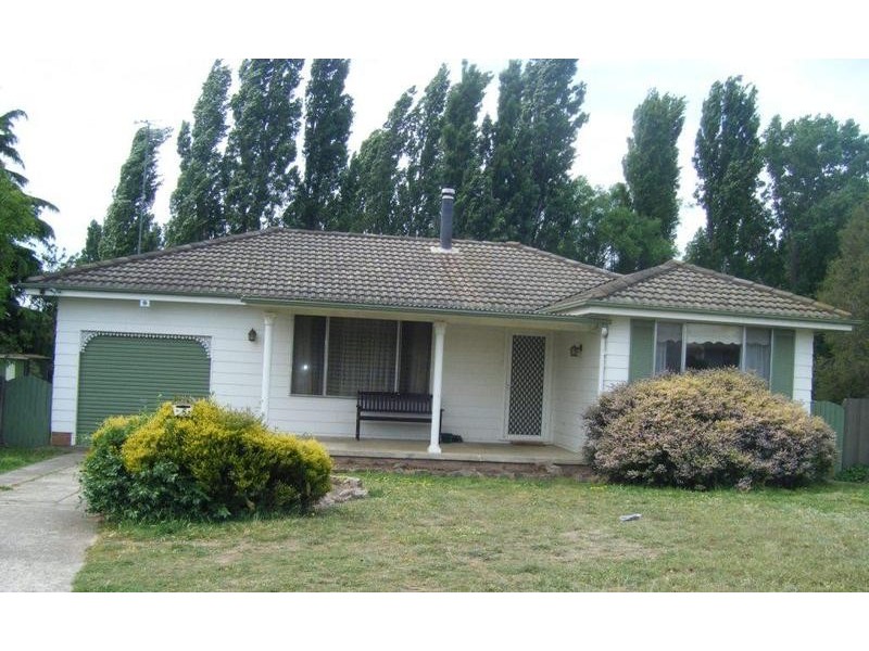 25a Buffalo Crescent, Goulburn NSW 2580