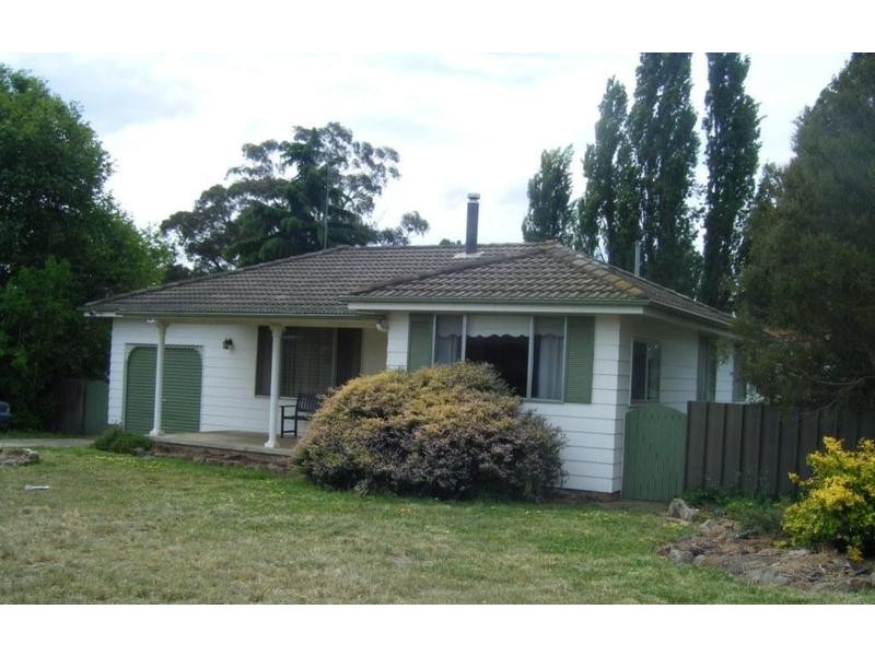 25a Buffalo Crescent, Goulburn NSW 2580