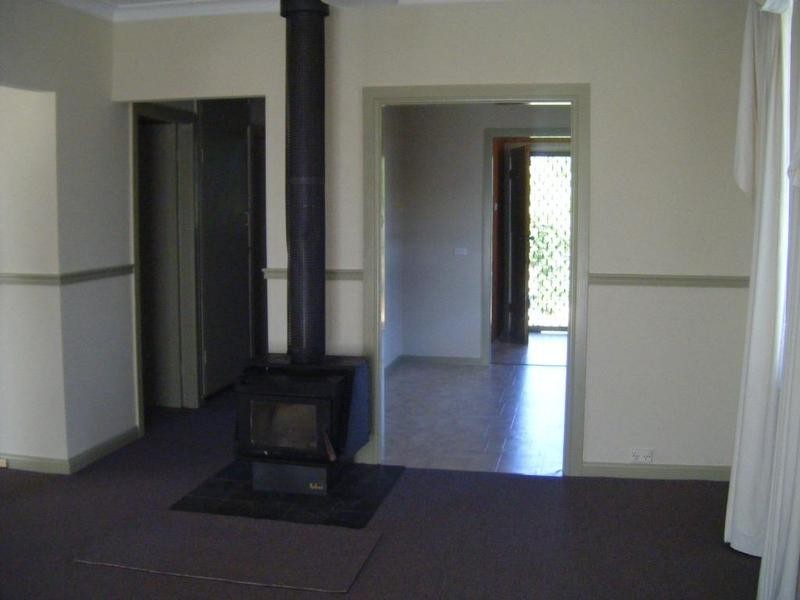 99 Hume Street, Goulburn NSW 2580