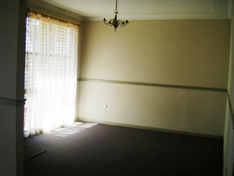 99 Hume Street, Goulburn NSW 2580