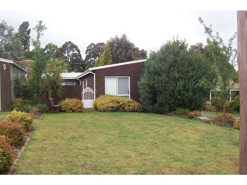 27A Hall Crescent, Crookwell NSW 2583