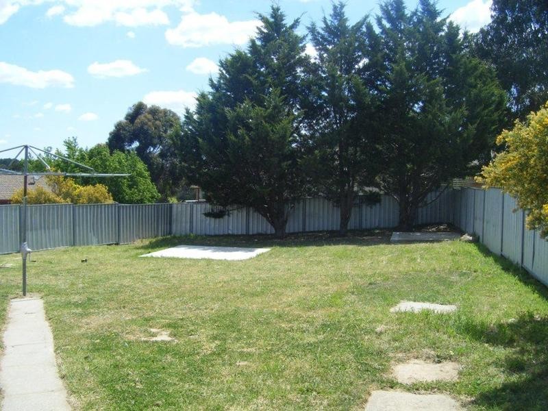 3 Strathallen Crescent, Goulburn NSW 2580