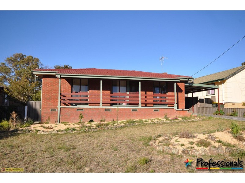17 Nichols Street, Goulburn NSW 2580