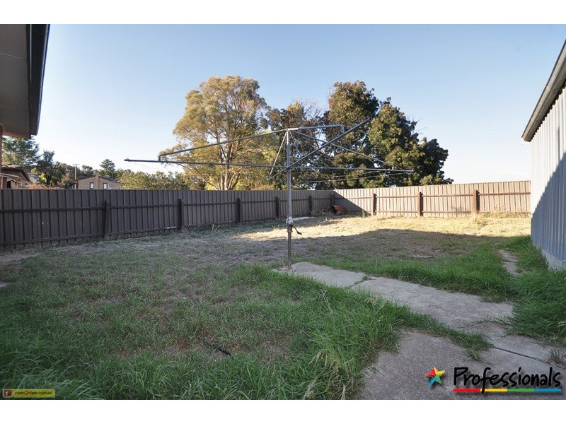 17 Nichols Street, Goulburn NSW 2580