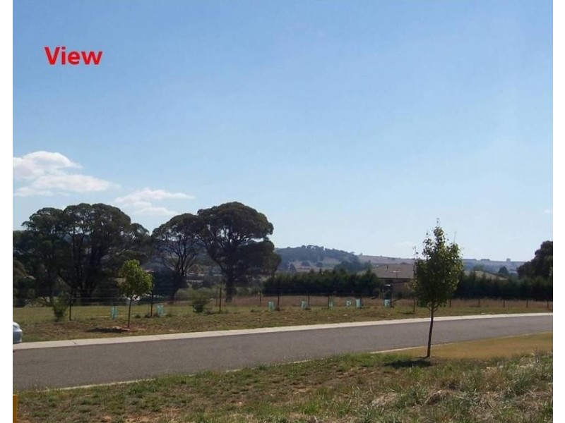32 Barry Place, Crookwell NSW 2583
