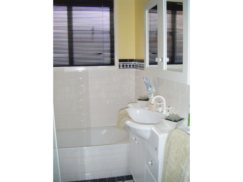 61 Addison Street, Goulburn NSW 2580