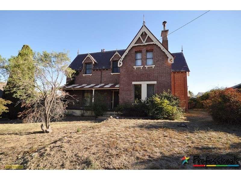 114 Bradley Street, Goulburn NSW 2580