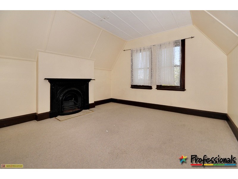 114 Bradley Street, Goulburn NSW 2580