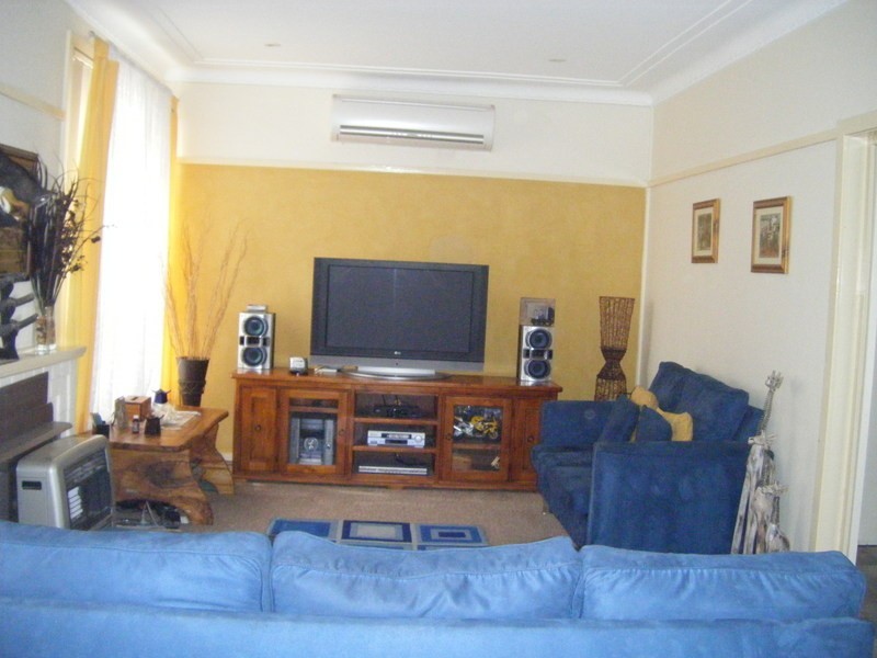 97 Hume Street, Goulburn NSW 2580