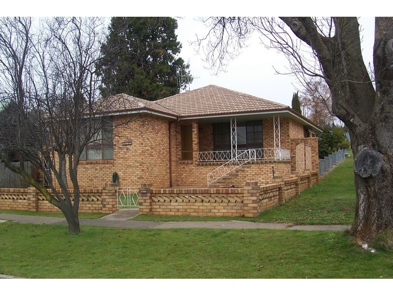 67 Denison Street, Crookwell NSW 2583