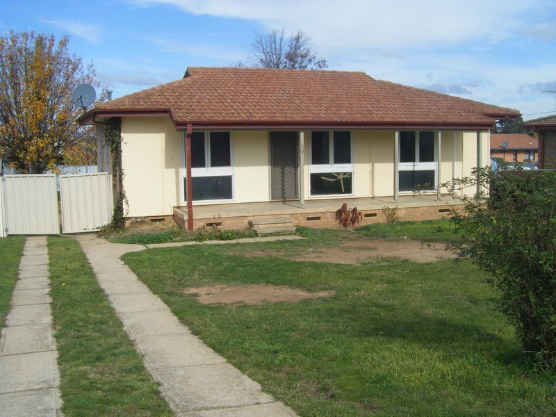 39 Gourock Avenue, Goulburn NSW 2580