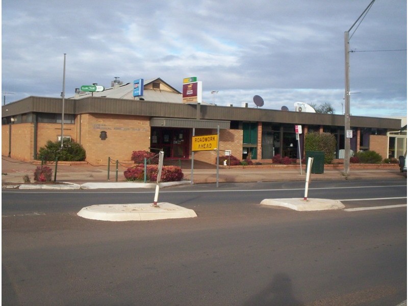 12 & 6 Barton & Bloomfield Street, Cobar NSW 2835