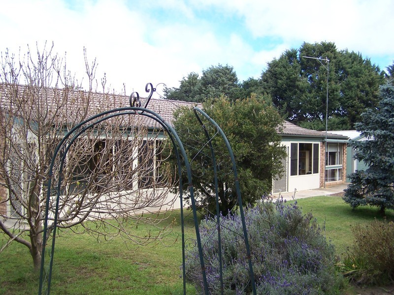 64 Highland Way, Marulan NSW 2579