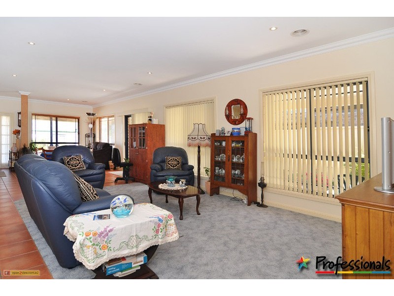 11 Bishop Street, Goulburn NSW 2580