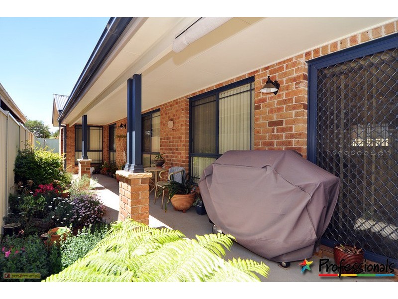 11 Bishop Street, Goulburn NSW 2580