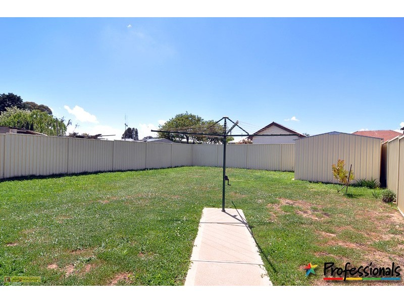 11 Bishop Street, Goulburn NSW 2580