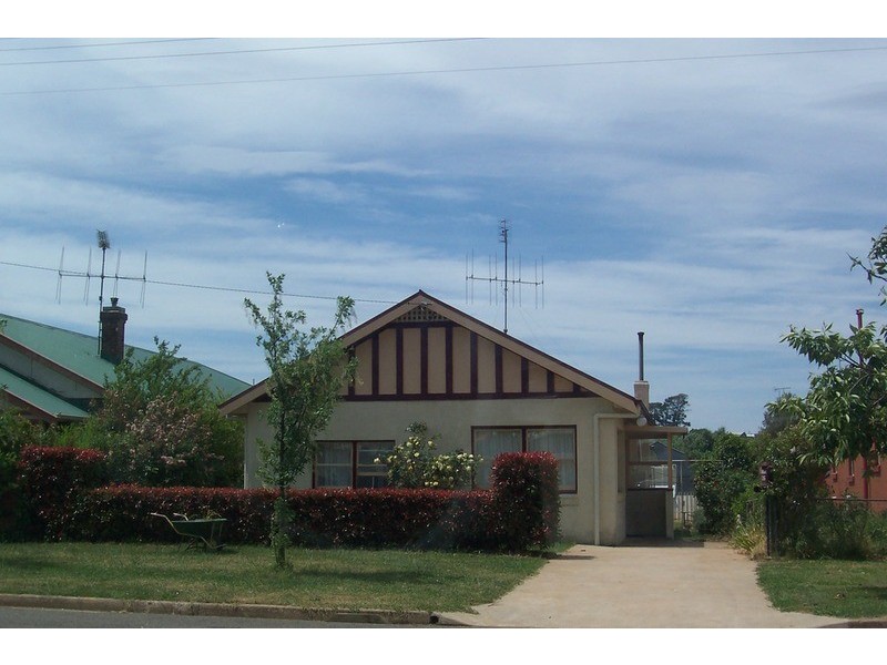 36 Marsden Street, Crookwell NSW 2583