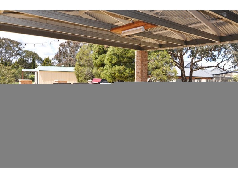 8 Nicole Place, Goulburn NSW 2580