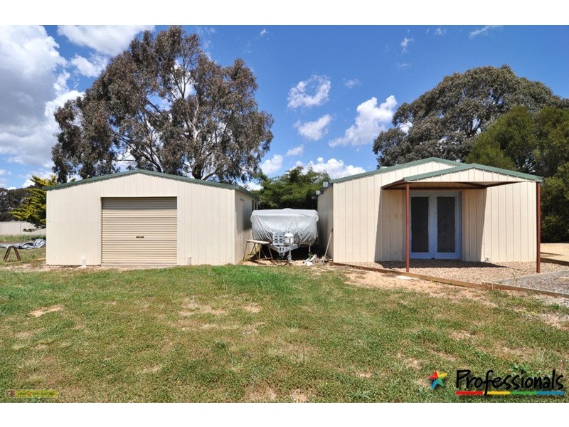 8 Nicole Place, Goulburn NSW 2580
