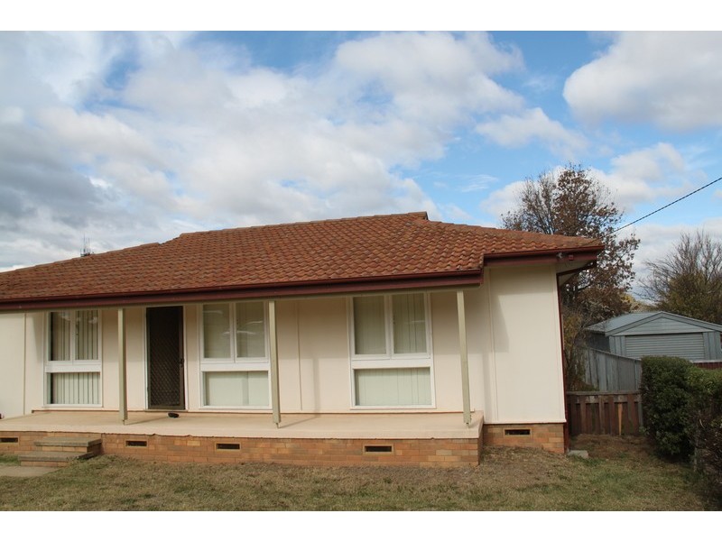 39 Gourock Avenue, Goulburn NSW 2580