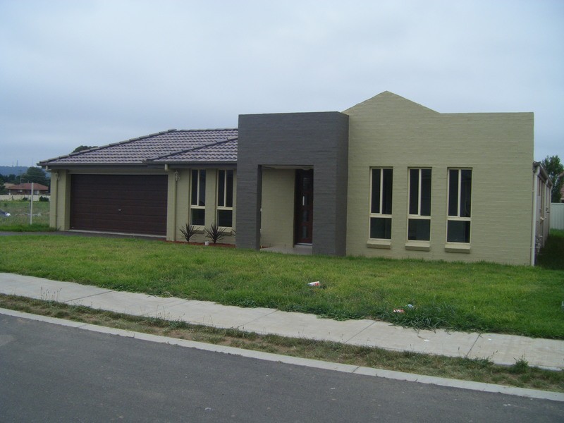 17 Wright Street, Goulburn NSW 2580