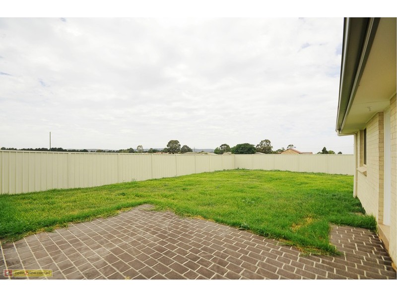 17 Wright Street, Goulburn NSW 2580