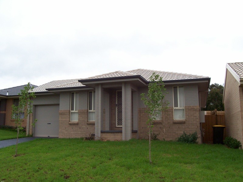 13 Spadacini Place, Goulburn NSW 2580