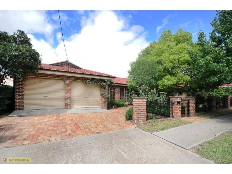 4 Hurst Street, Goulburn NSW 2580