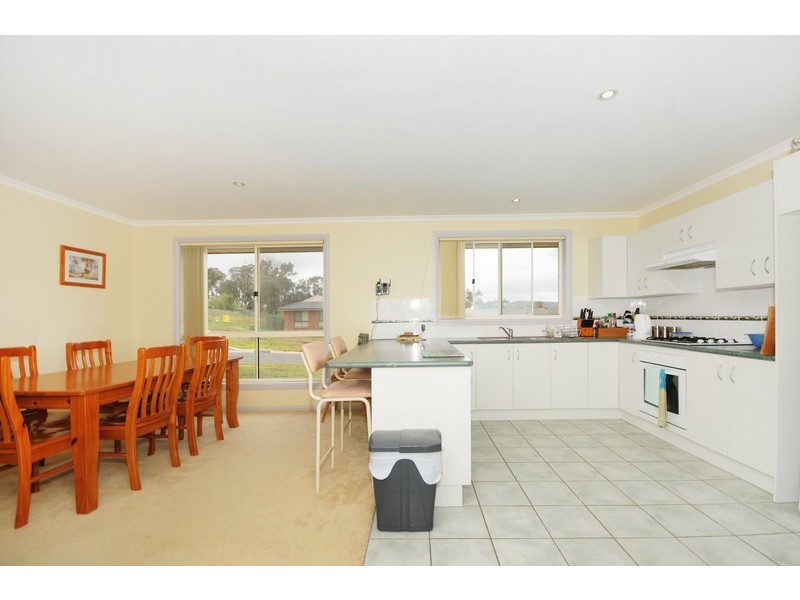 9 Ivy Lea Place, Goulburn NSW 2580