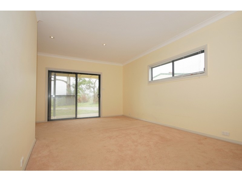 96 Chisholm Street, Taralga NSW 2580