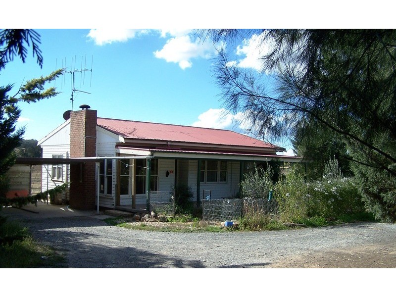 899 Glenoval Road, Lake Bathurst NSW 2580