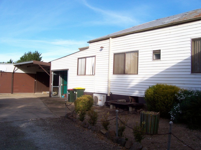 43 Orchard Street, Taralga NSW 2580