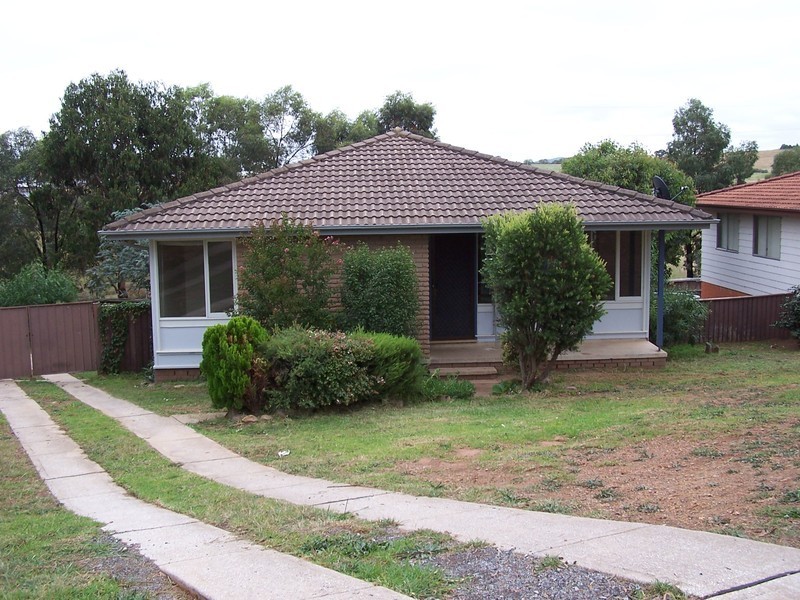 34 Yarrowlow Street, Goulburn NSW 2580