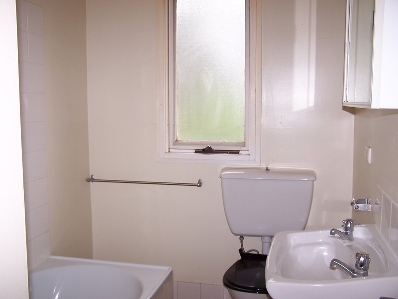 34 Yarrowlow Street, Goulburn NSW 2580