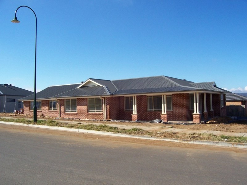 35 Monastery Drive, Goulburn NSW 2580