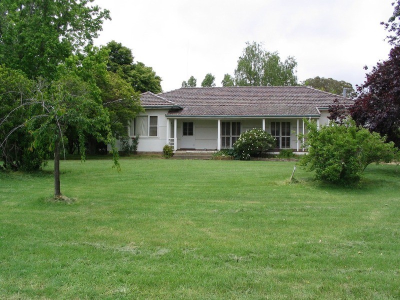 “Chatsworth” 660 Woodville Road, Binda NSW 2583