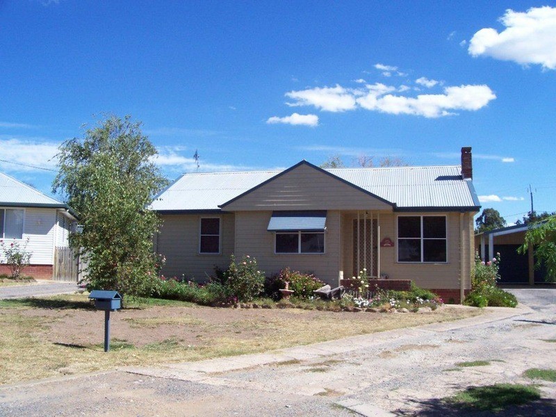 10 Tara Place, Goulburn NSW 2580