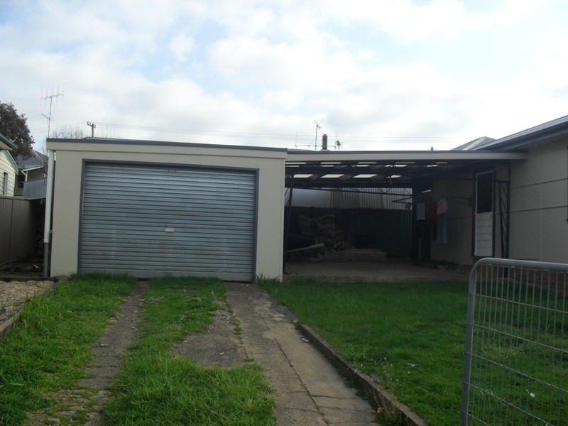 12 Jamieson Street, Crookwell NSW 2583