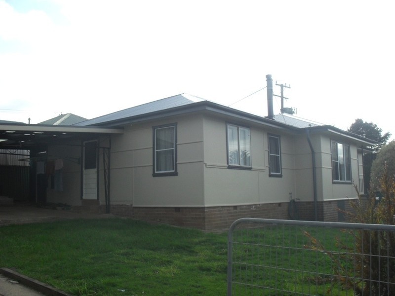12 Jamieson Street, Crookwell NSW 2583