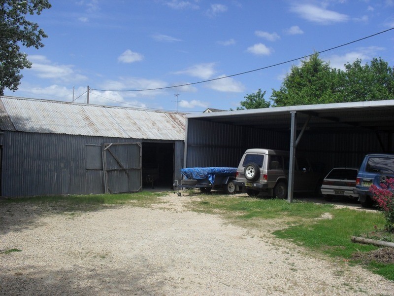 24 Robertson Lane, Crookwell NSW 2583