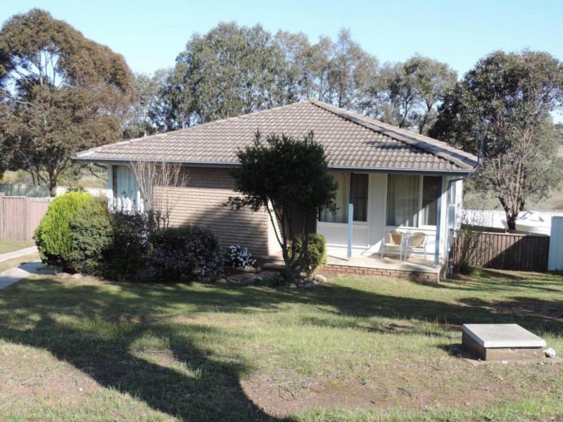 34 Yarrowlow Street, Goulburn NSW 2580