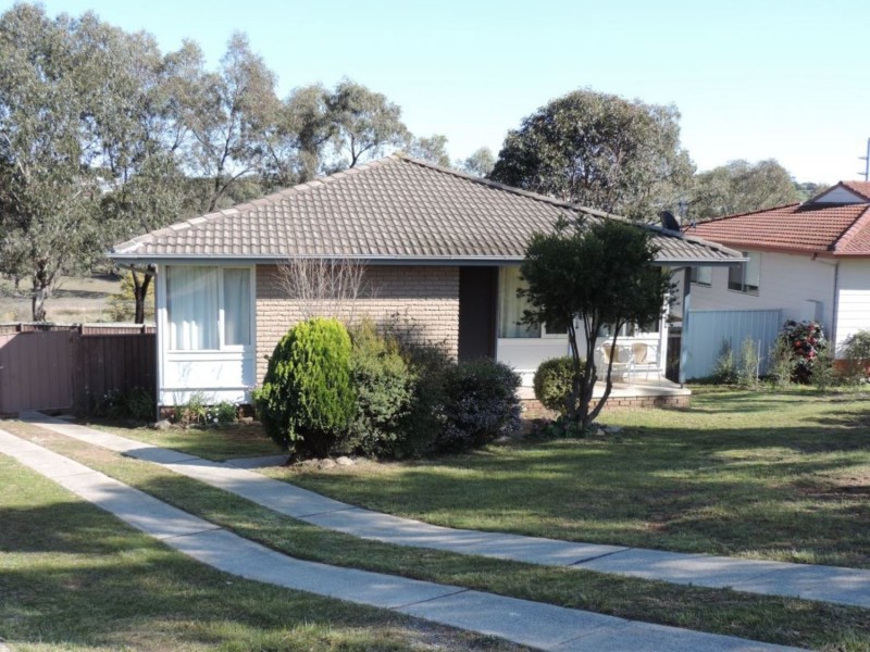 34 Yarrowlow Street, Goulburn NSW 2580