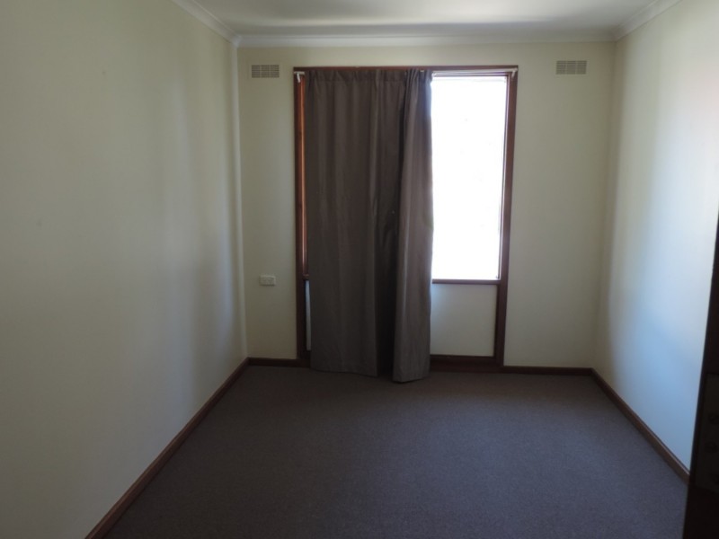 34 Yarrowlow Street, Goulburn NSW 2580
