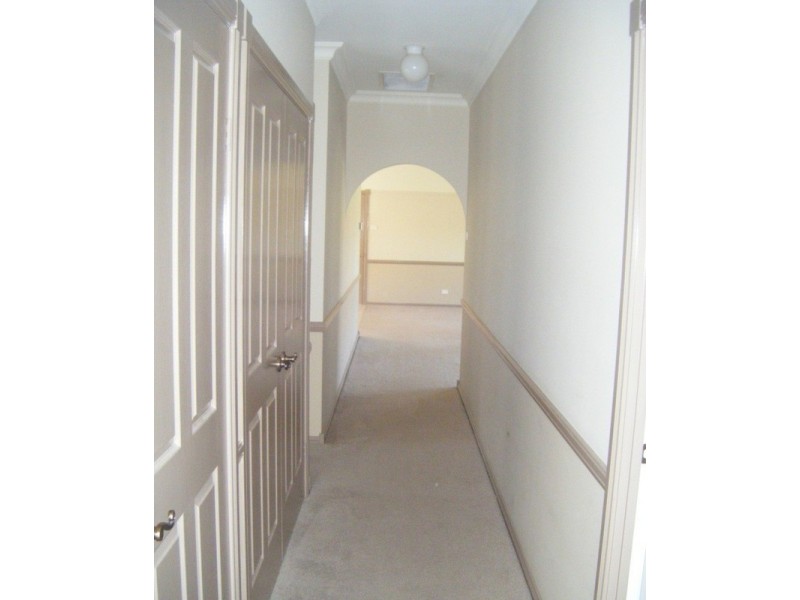 6 James Place, Goulburn NSW 2580