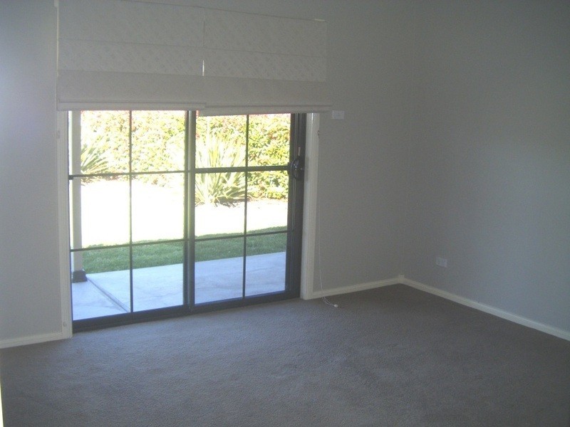 6 James Place, Goulburn NSW 2580