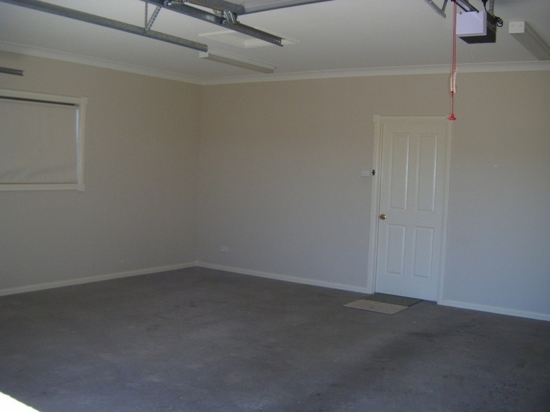 6 James Place, Goulburn NSW 2580