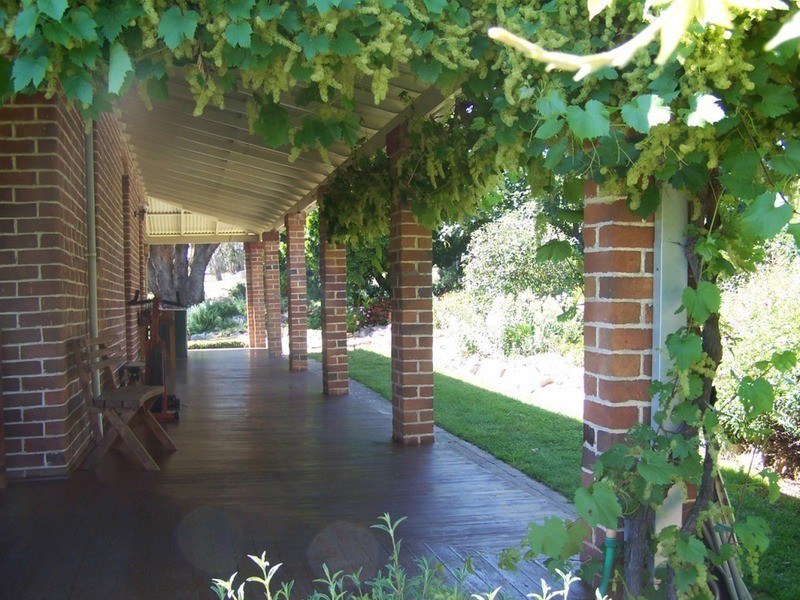 “Wooloowarre” 199 Pucketts Lane, Gunning NSW 2581