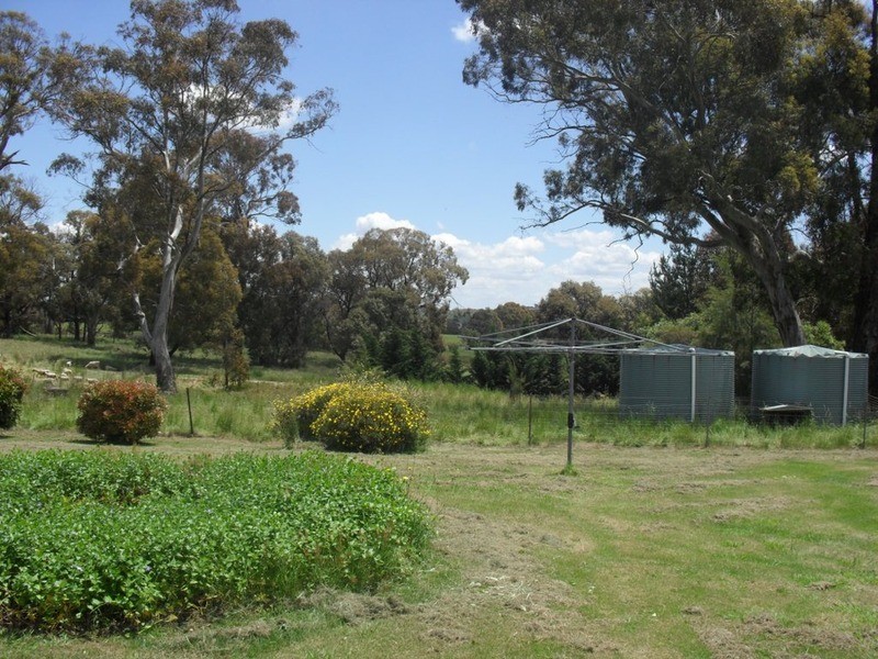 3 Caledonia Street, Grabben Gullen NSW 2583