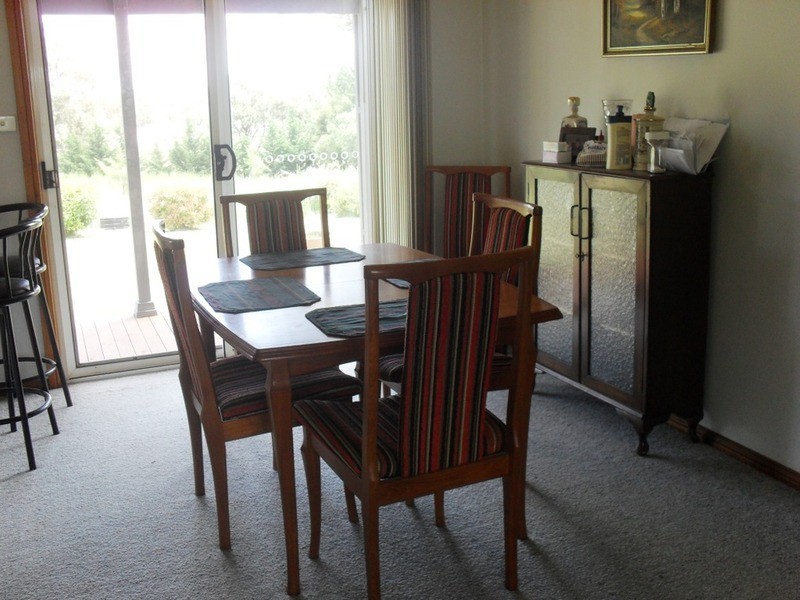 3 Caledonia Street, Grabben Gullen NSW 2583