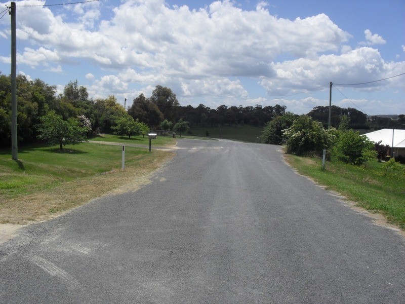 3 Caledonia Street, Grabben Gullen NSW 2583